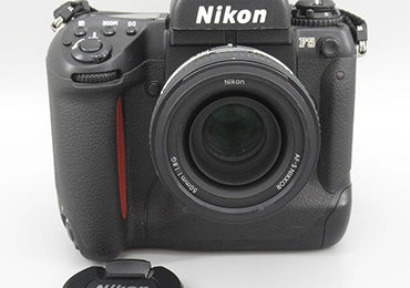 Nikon F5 /AF-S NIKKOR 50mm 1:1.8 G