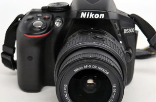 Nikon ニコン D5300 デジタル一眼レフ