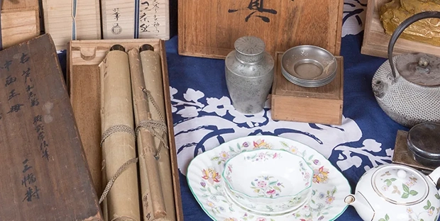 骨董品のイメージ画像