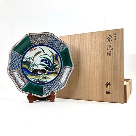 古九谷様式の陶磁器