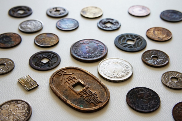 物置から出てきた古銭や記念硬貨を上手に買取してもらう方法｜古銭買取