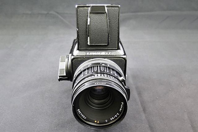 【中判カメラ】HASSELBLAD（ハッセルブラッド）を買取いたしました