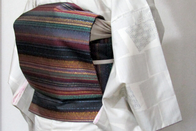 着物作家・伊達弥助とは?着物を高く買い取ってもらう方法とは?