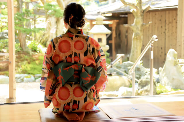 着物作家・北村武資とは?買取相場はどのくらい?