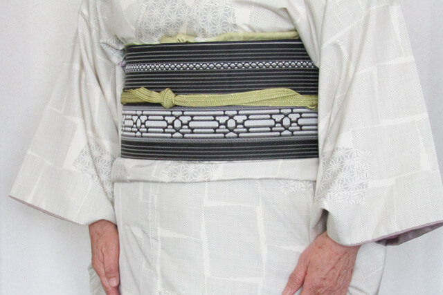 着物作家・志村ふくみとは?買取相場はどのくらい?