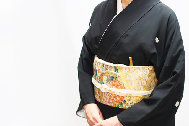 着物ブランド・青山みともとは?買取相場はどのくらい?