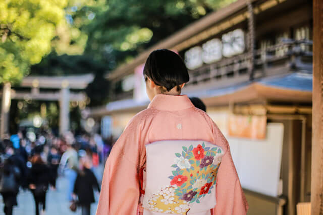 着物ブランド・青山みともとは?買取相場はどのくらい?