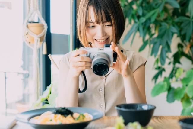 カメラを買取に出す前に知っておきたい型番の調べ方