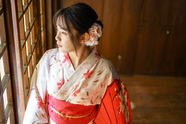 着物作家・恵積五郎とは?買取価格はどのくらい?
