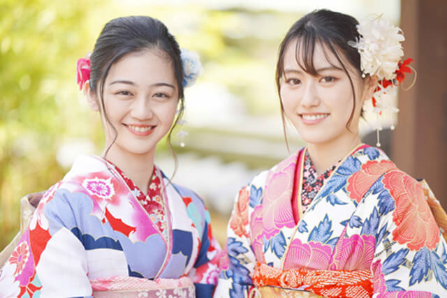 着物作家・斉藤三才とは?買取額はどのくらい?
