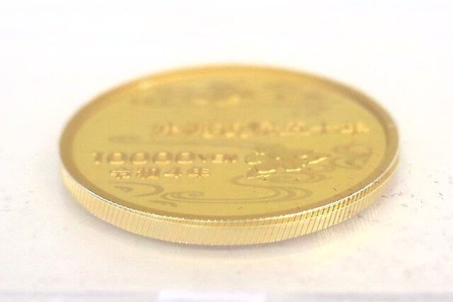 沖縄復帰50周年記念硬貨1万円金貨幣の特徴や価値（買取）を解説