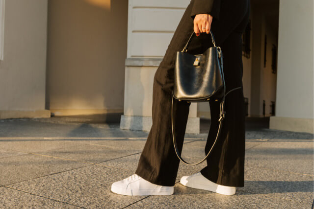 スニーカーのチップ垂らしはダサい？その理由とオシャレに見せるコツ