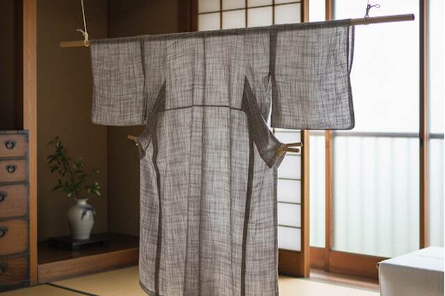 夏の着物を高く買い取ってもらう方法