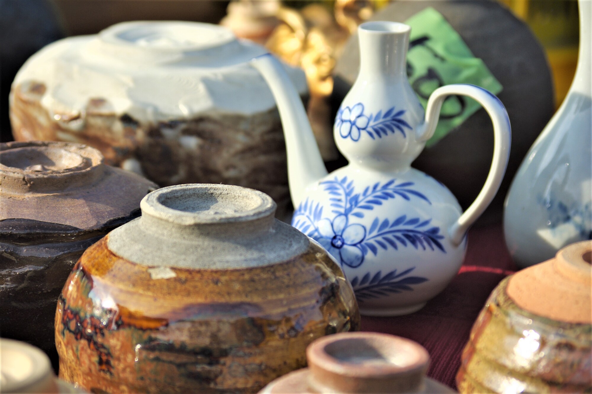 骨董品はどこで買う？初心者でも失敗しない購入先と選び方ガイド｜骨董
