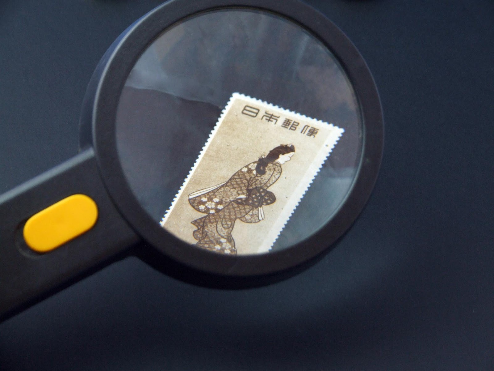 【2025年最新】見返り美人切手の買取相場は？シート・バラの価値の違いと高価買取のコツを解説