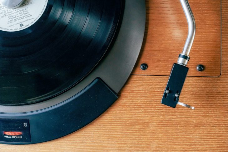 レコードプレーヤー