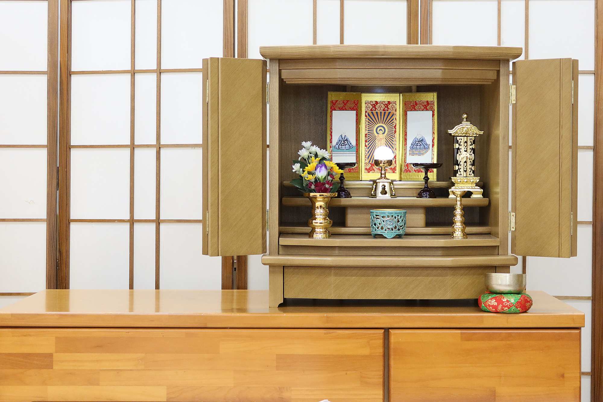 仏壇の買取相場は？高く売るコツと買取不可の場合の処分方法を解説