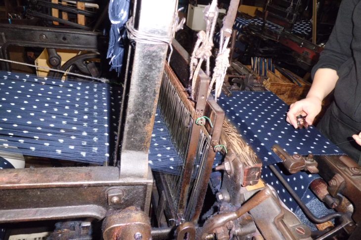 久留米絣と織り機