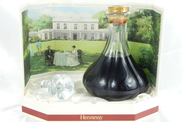 ブランデーの価値が高い銘柄は？人気のある種類と代表銘柄の買取