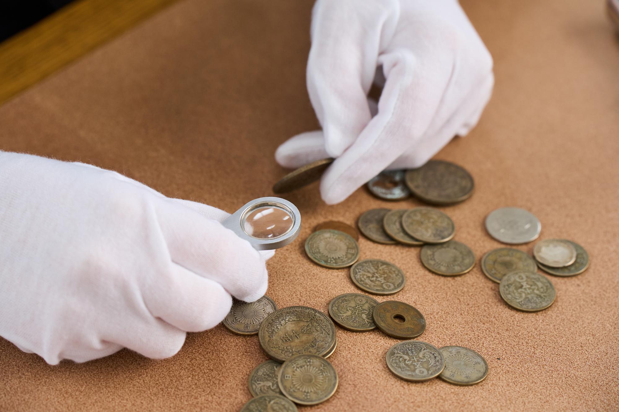 円金貨を高く売るには？価値を下げない方法と買取業者の選び方