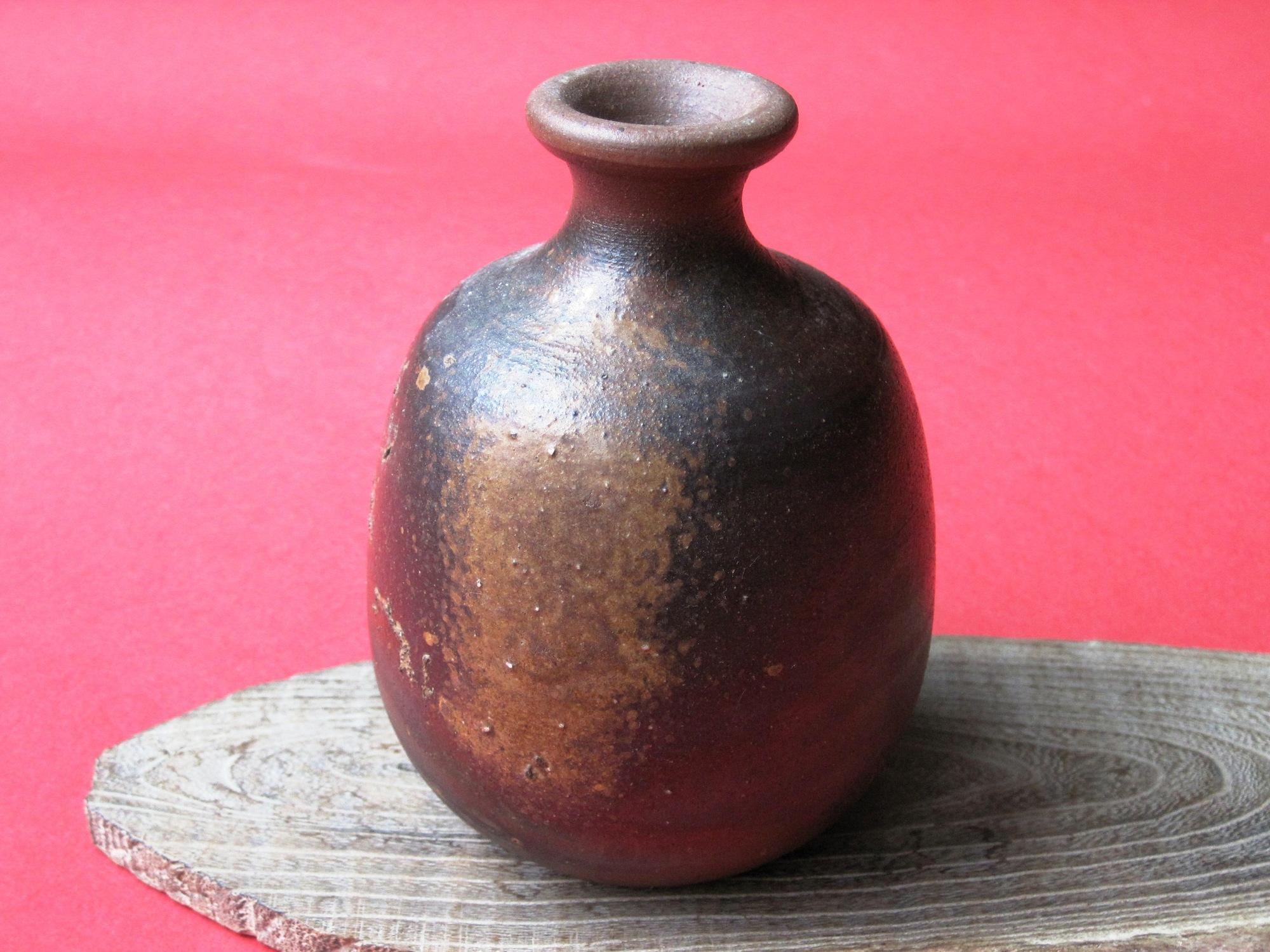 壺の買取で高く売る方法は？高値が付きやすい壺の特徴と業者の選び方