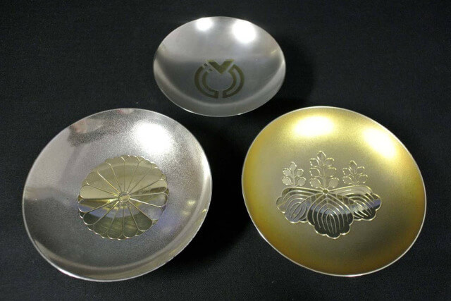 銀を売るタイミングはいつ?高く売れる銀製品や人気のシルバーアクセサリーブランド