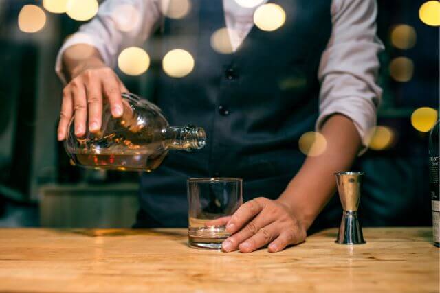 バランタイン17年の買取相場は？受賞歴や味わいについても解説