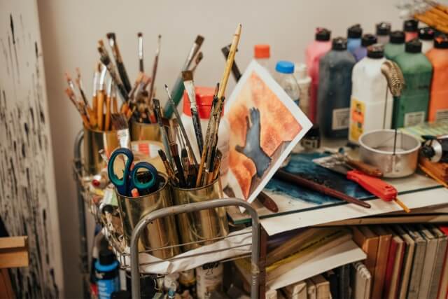 有名な日本人画家15選!代表作と美術品の買取相場を解説
