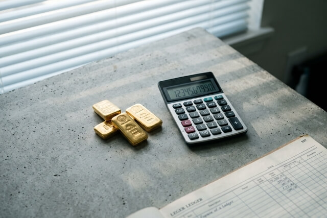 金を売ったら課税される？金買取サービスにまつわる税金の基礎知識