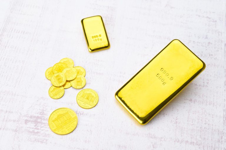 金を集める方法には何がある？代表的な集め方と精錬方法を紹介