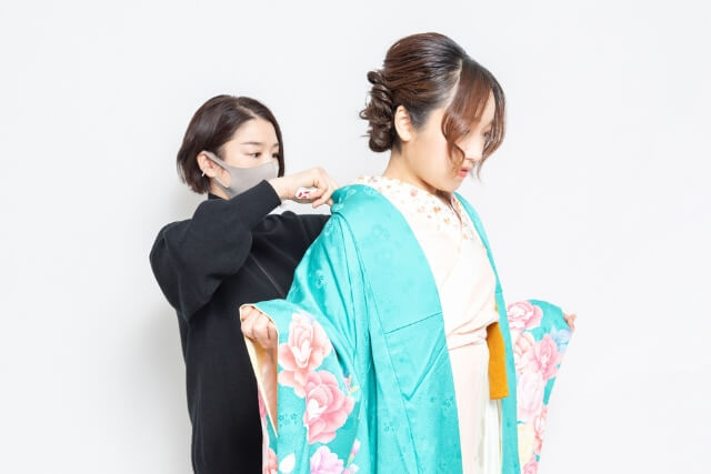 着物買取のからくりとは?査定額が決まる仕組みと買取後の行方を解説