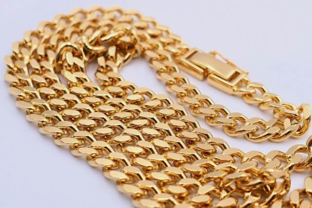 刻印なしの金でも買取できる？品位の確認方法と買取価格の決まり方