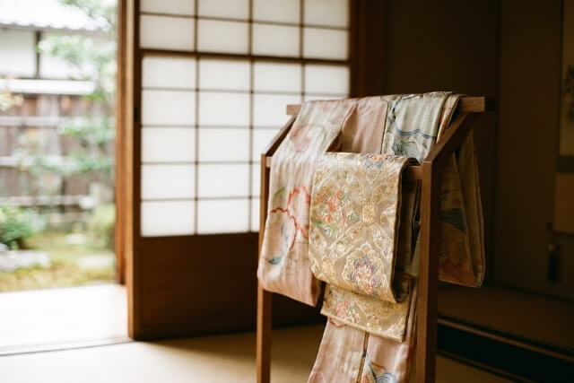 着物買取のからくりとは?査定額が決まる仕組みと買取後の行方を解説