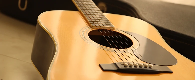 アコースティックギターの画像