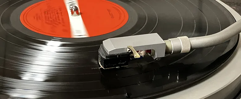 レコードプレーヤーの画像