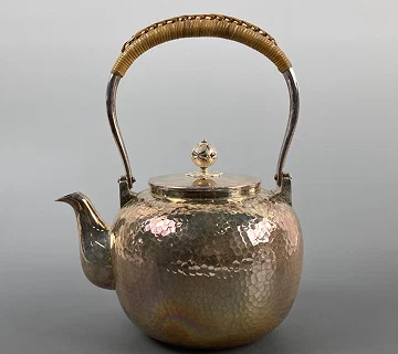 彫金装飾・槌目