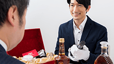 査定士がお酒の価値をしっかりとお伝えします