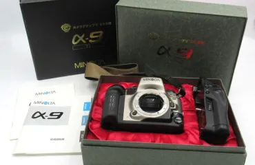 α-9 Ti フィルムカメラ 箱付 通電確認済 動作未確認 現状品