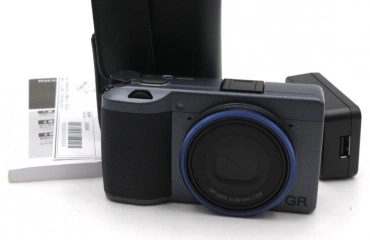 GR IIIx GR LENS f=26.1mm F2.8 コンパクトデジタルカメラ 