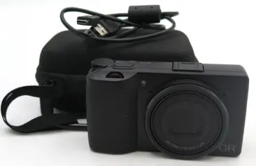 GR III コンパクトデジタルカメラ ケース付 動作確認済