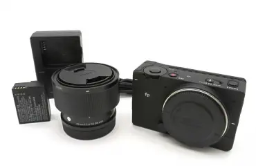 fp ミラーレスデジタルカメラ 45mm 1:2.8 DG DN for L-mount