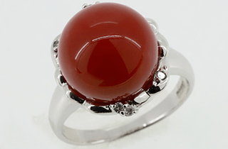 赤珊瑚 ダイヤモンドリング