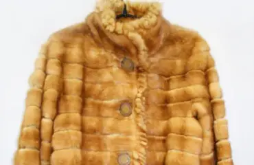 毛皮コート/フリンジ風 ベージュ×茶ケット