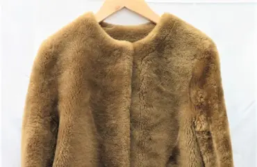 Drawer ドゥロワー ノーカラー ムートンコート