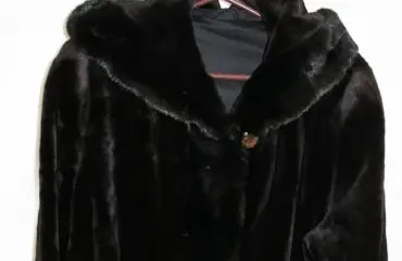 SAGA MINK ROYAL フード付き毛皮コート