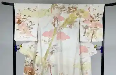 訪問着 藤井寛 秋篠宮紀献上柄 山取松藤慶長模様 金彩 金糸 花 雲 ホワイト