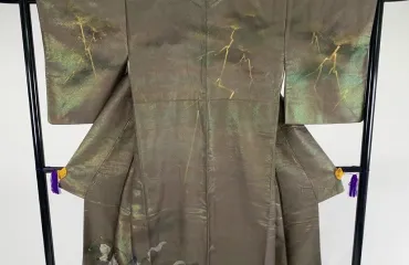 訪問着・付下 風神雷神 落款あり メタリック グリーン 黄緑色