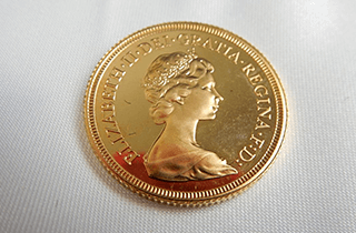 イギリス 1979年エリザベス2世 ソブリン金貨