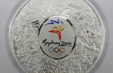シドニーオリンピック 2000年 1kg 銀貨 メダル 箱付き シリアルナンバー入り