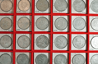 一圓銀貨をまとめて